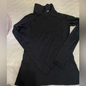 Under armour ladies 1/4 zip cold gear pullover size medium